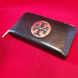 Tory Burch leather Continental wallet